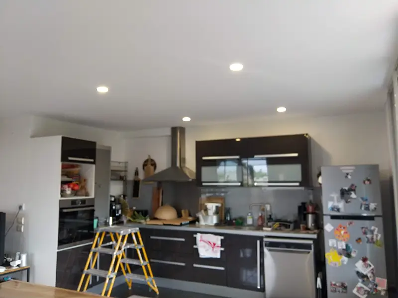 Plafond tendu cuisine apres renovation