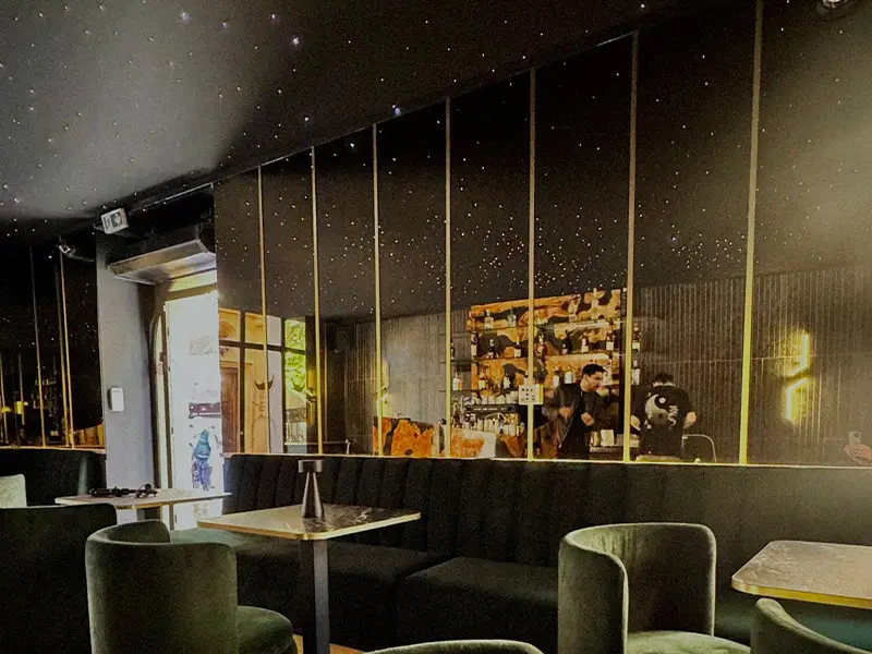 Plafond tendu desing ciel étoilé a Aix