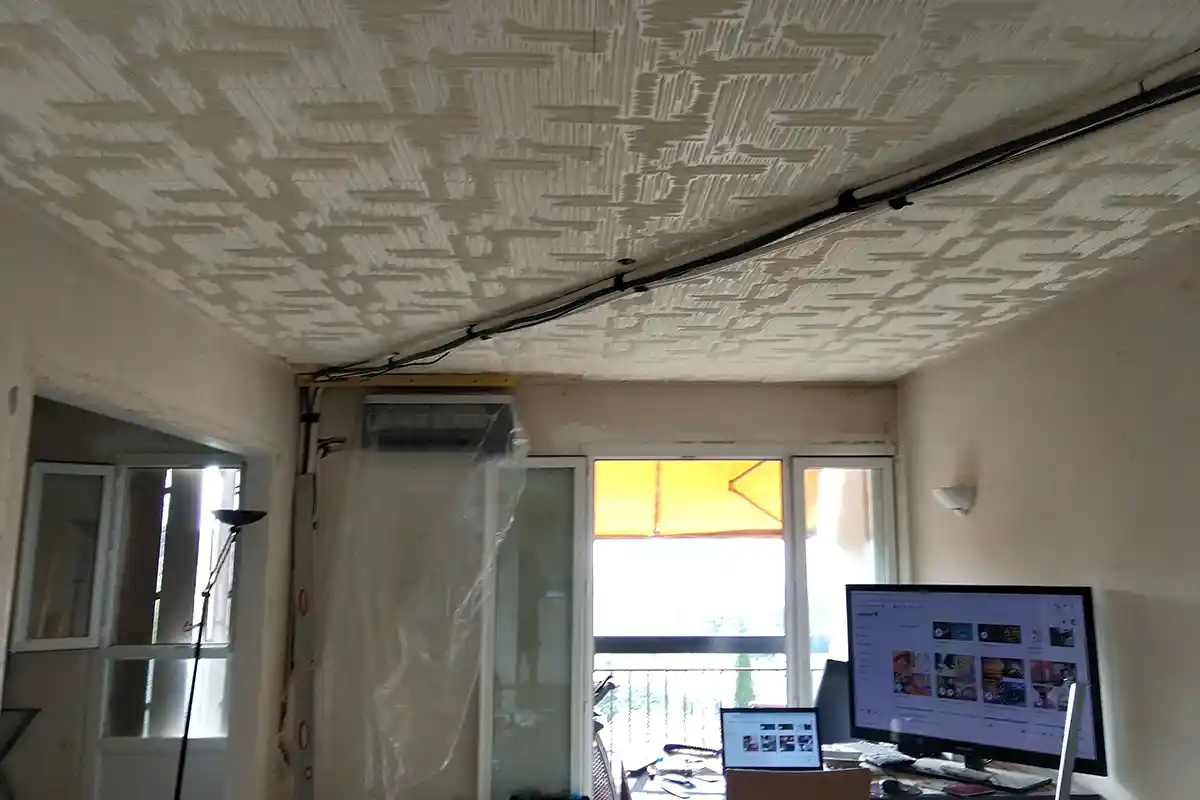Plafond tendu dans un appartement à Vallauris