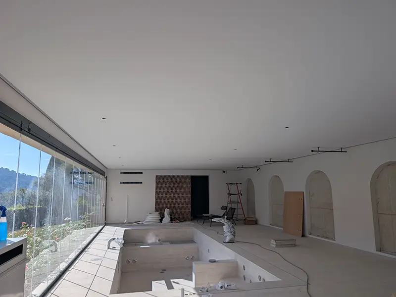 Plafond tendu SPA Calalou apres renovation